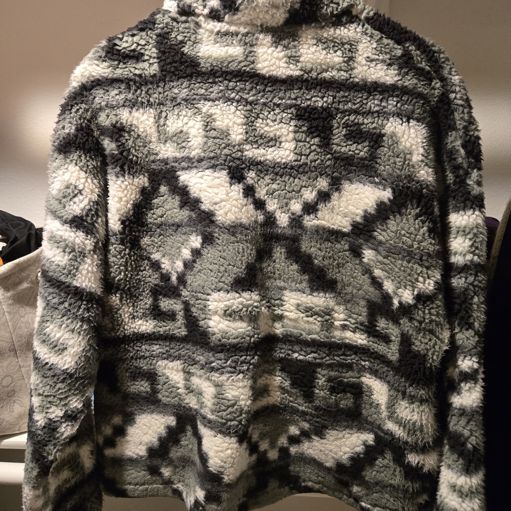 Roxy Tribal Fleece Jacket. Size Large - Picture 4 of 7